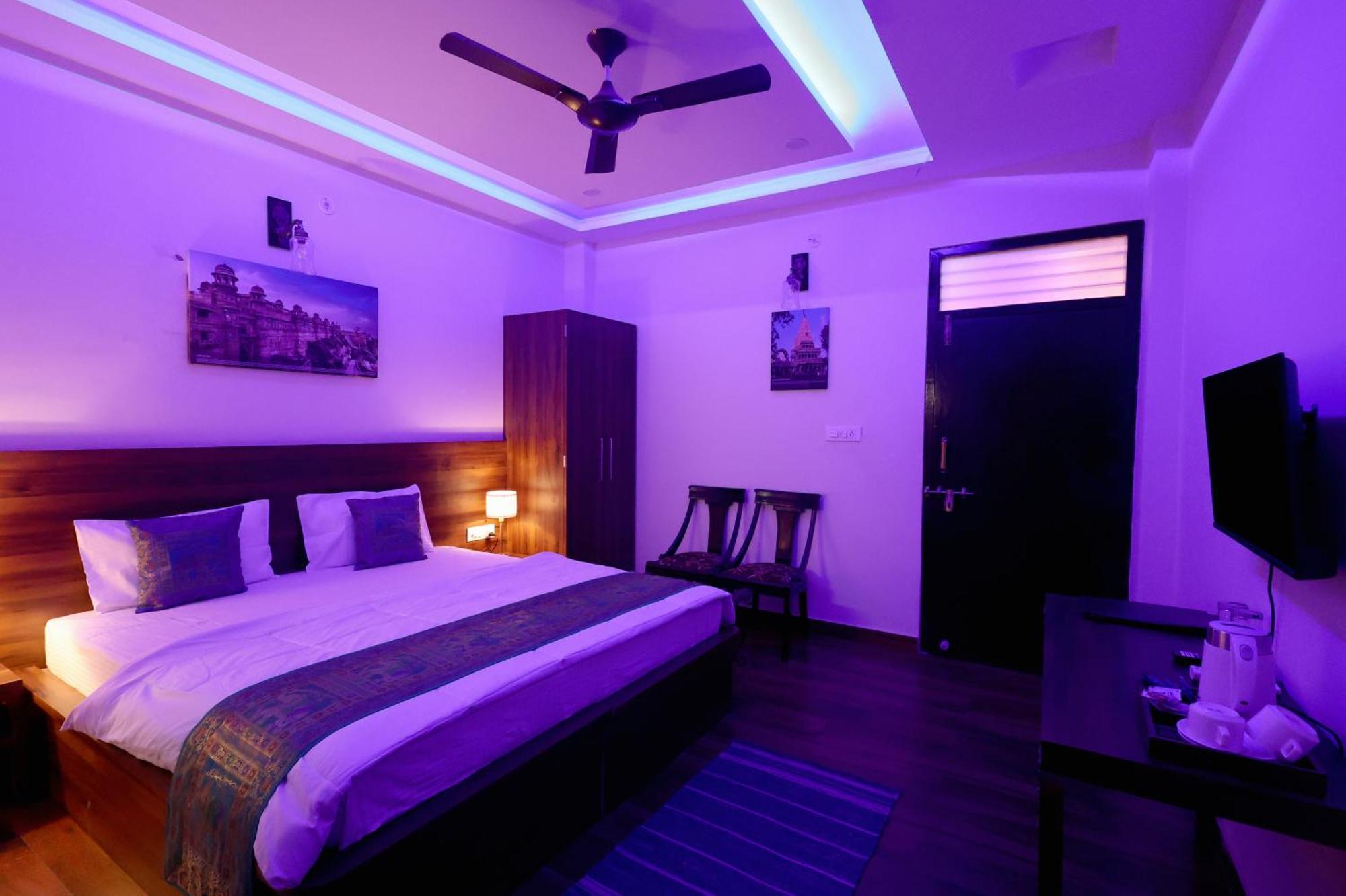 Shivalayaa - The Divine Abode * Agra (Uttar Pradesh)